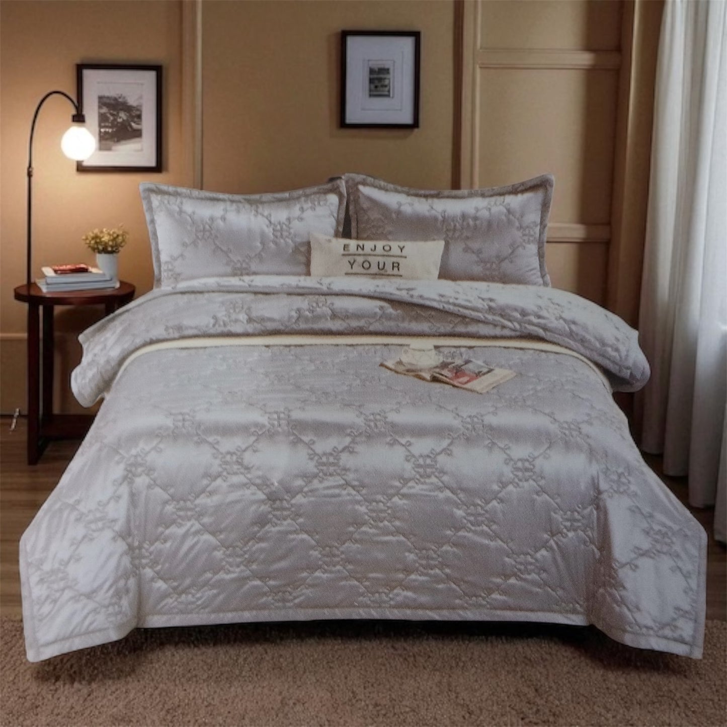 Couvre lits en satin